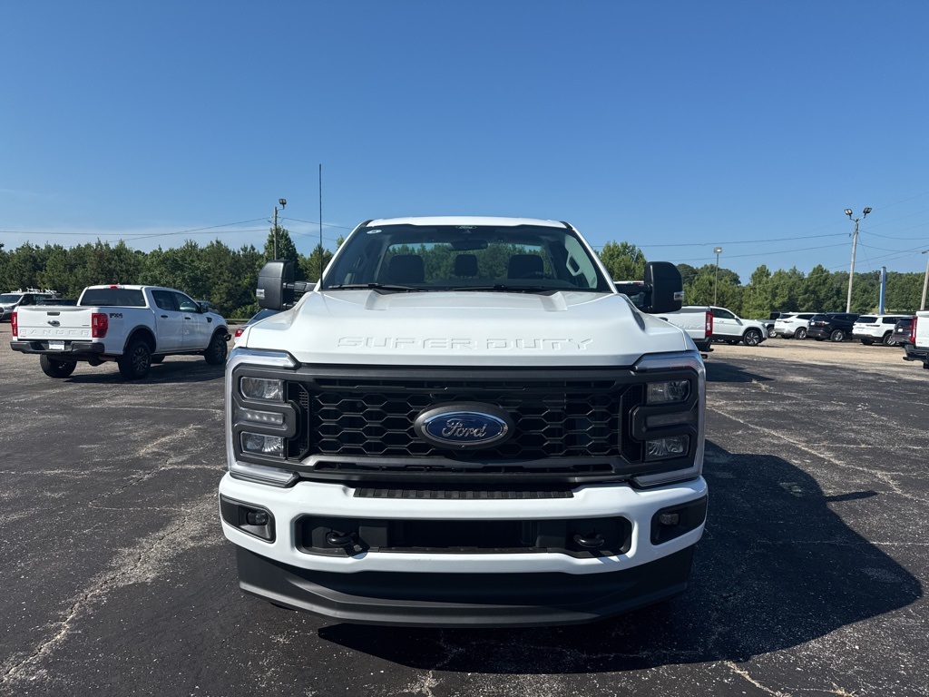 2025 Ford F-350 XL photo 6
