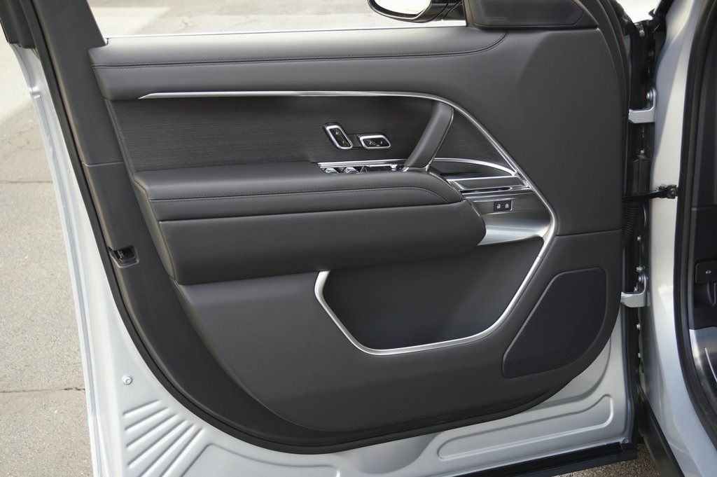 2025 LAND ROVER RANGE ROVER - Image 10