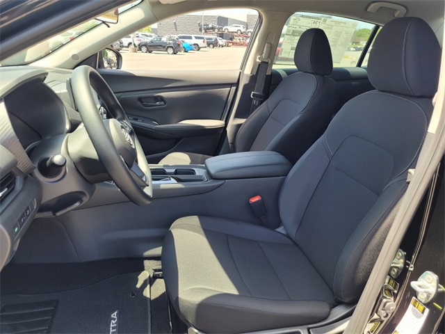 2025 Nissan Sentra S photo 4