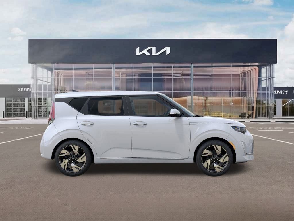 2025 Kia Soul GT-Line photo 3