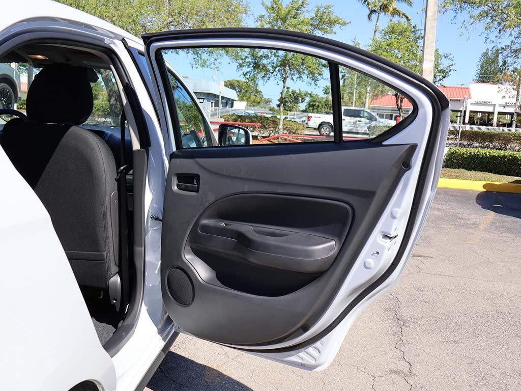 2024 Mitsubishi Mirage G4 ES LE Black Edition photo 23