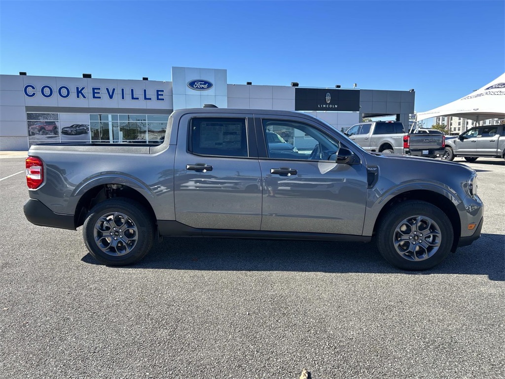 2025 Ford Maverick XLT photo 3