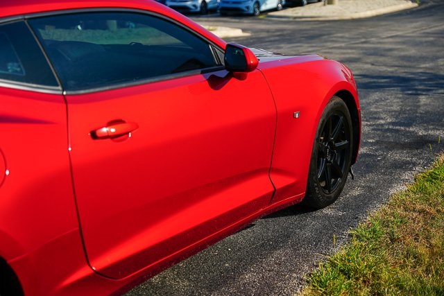 2016 Chevrolet Camaro 1LT photo 28