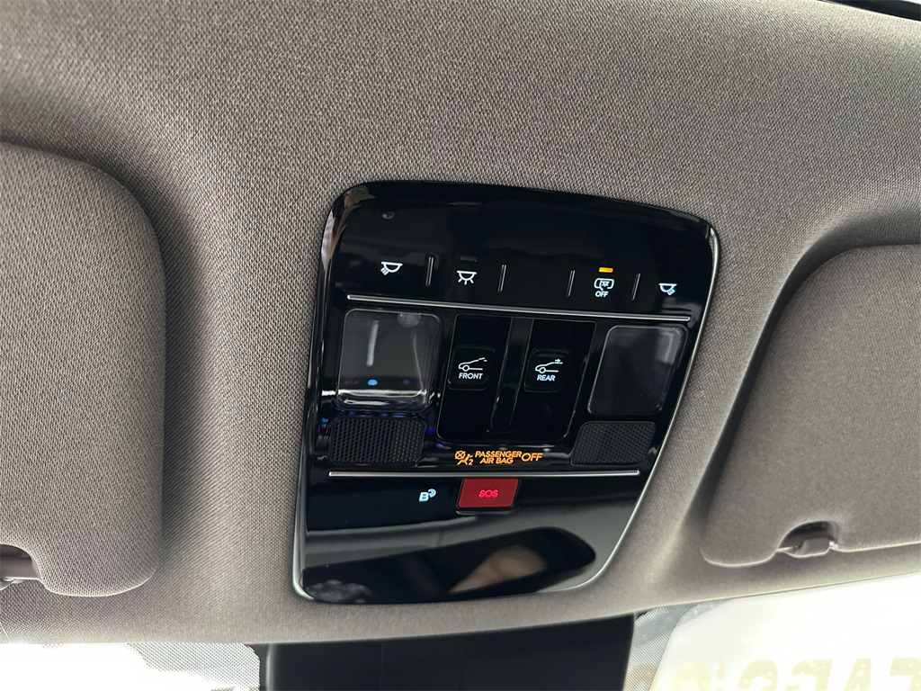 2025 Hyundai Santa Fe Limited photo 33