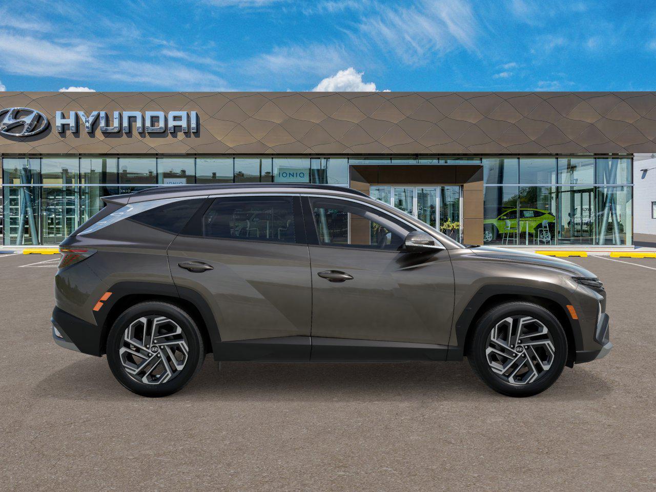 2025 Hyundai Tucson Hybrid Limited photo 5