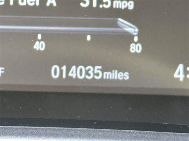2022 Honda CR-V Hybrid Touring photo 23