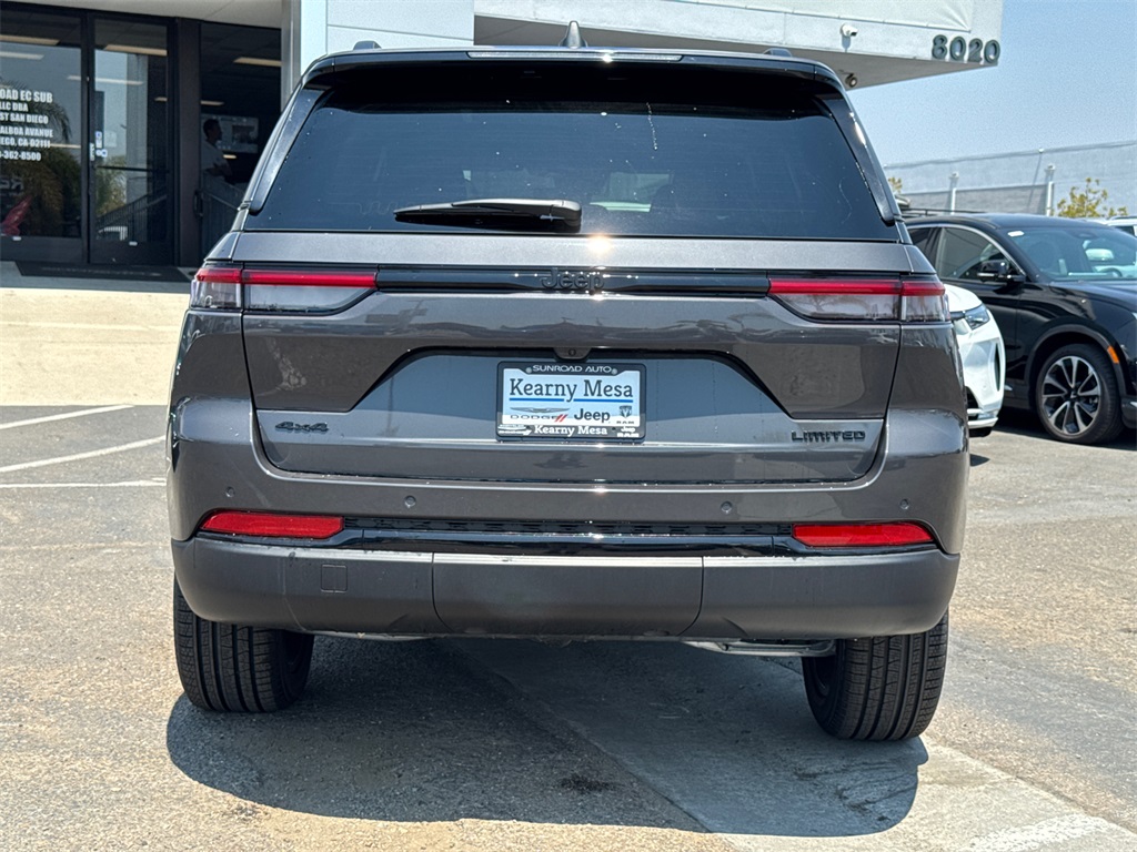 2025 Jeep Grand Cherokee Limited photo 11