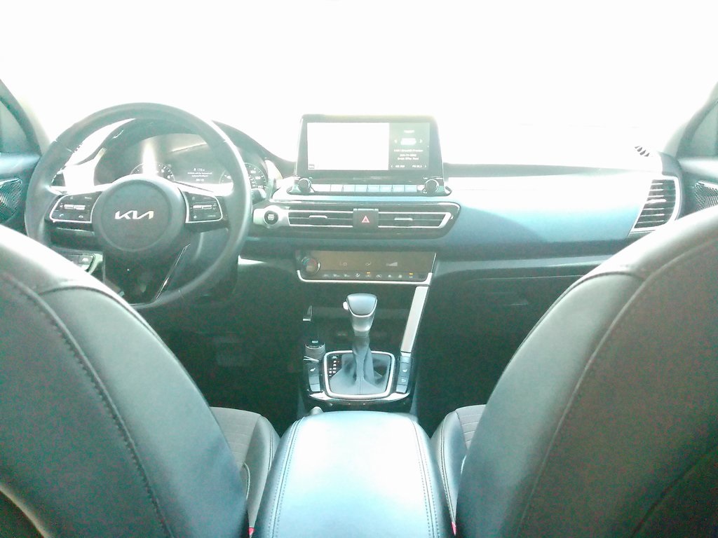 2022 Kia Seltos S photo 20