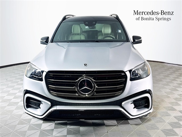2024 Mercedes Benz GLS 450 4MATIC photo 2