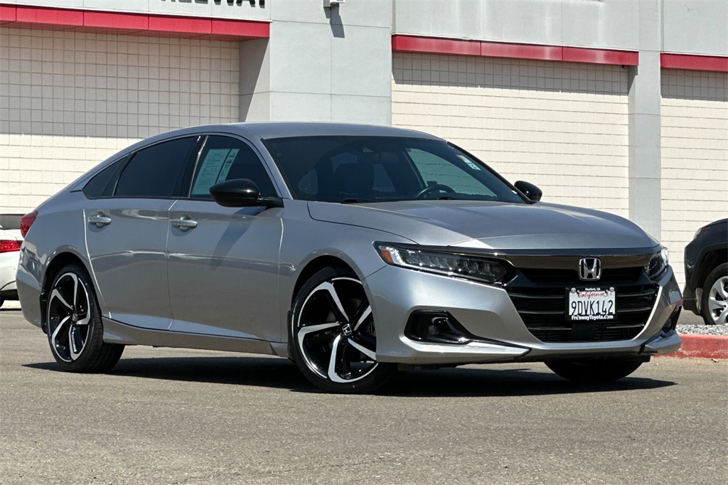 Used 2022 Honda Accord Sport with VIN 1HGCV1F33NA100120 for sale in Northfield, Minnesota