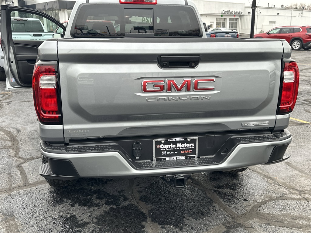 2024 GMC CANYON - Image 24