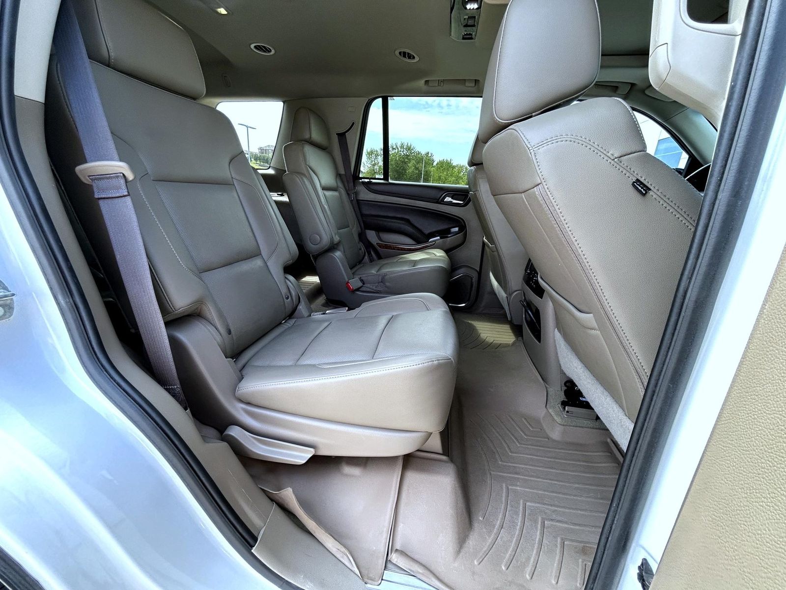 2018 Chevrolet Tahoe Premier photo 17