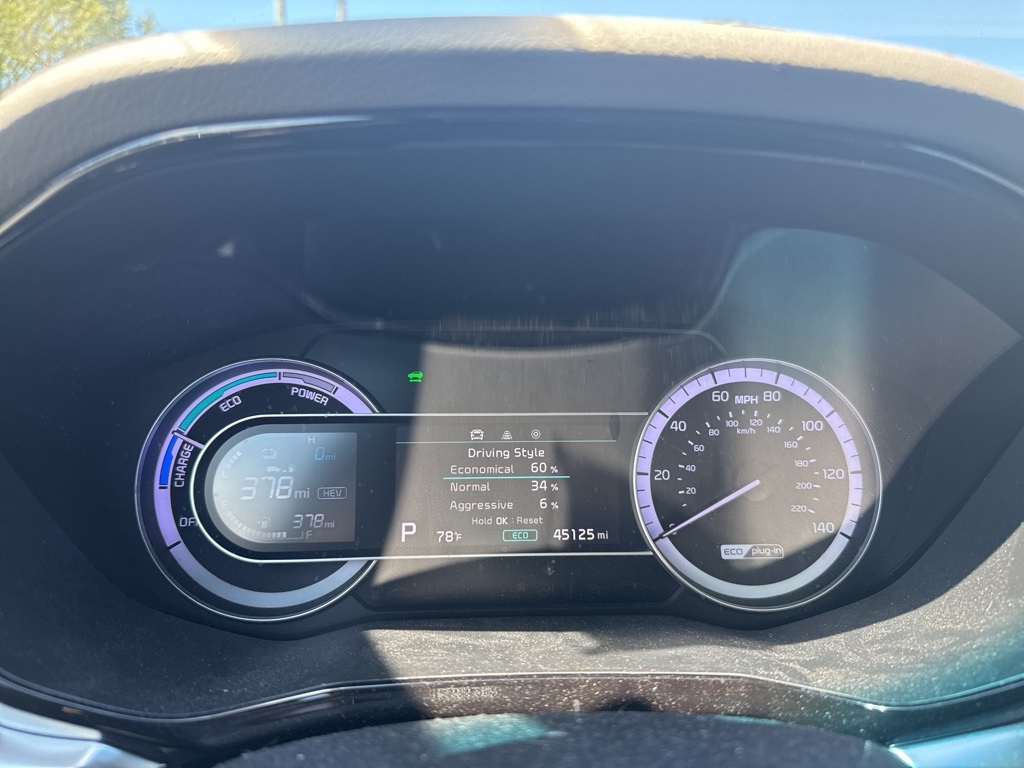 2022 Kia Niro Plug-In Hybrid LXS photo 9