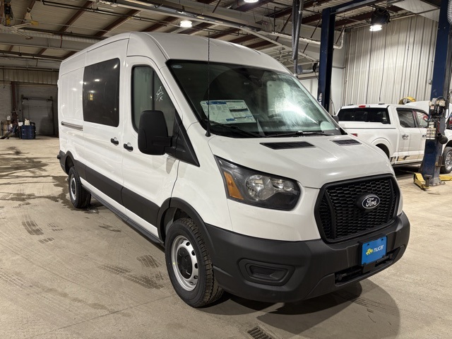 2026 Ford Transit Base's photo