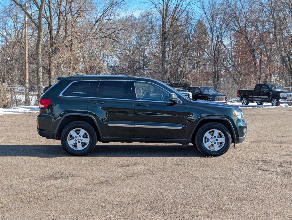 Used 2011 Jeep Grand Cherokee Laredo with VIN 1J4RR4GG8BC669362 for sale in White Bear Lake, Minnesota