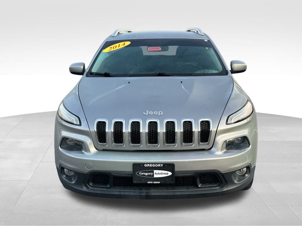 Used 2014 Jeep Cherokee Latitude with VIN 1C4PJLCB0EW101683 for sale in Highland Park, IL