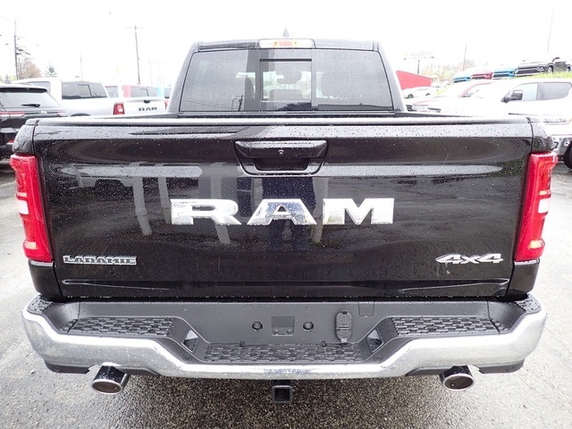 2025 Ram 1500 Laramie photo 4