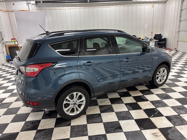 2018 Ford Escape SEL photo 3