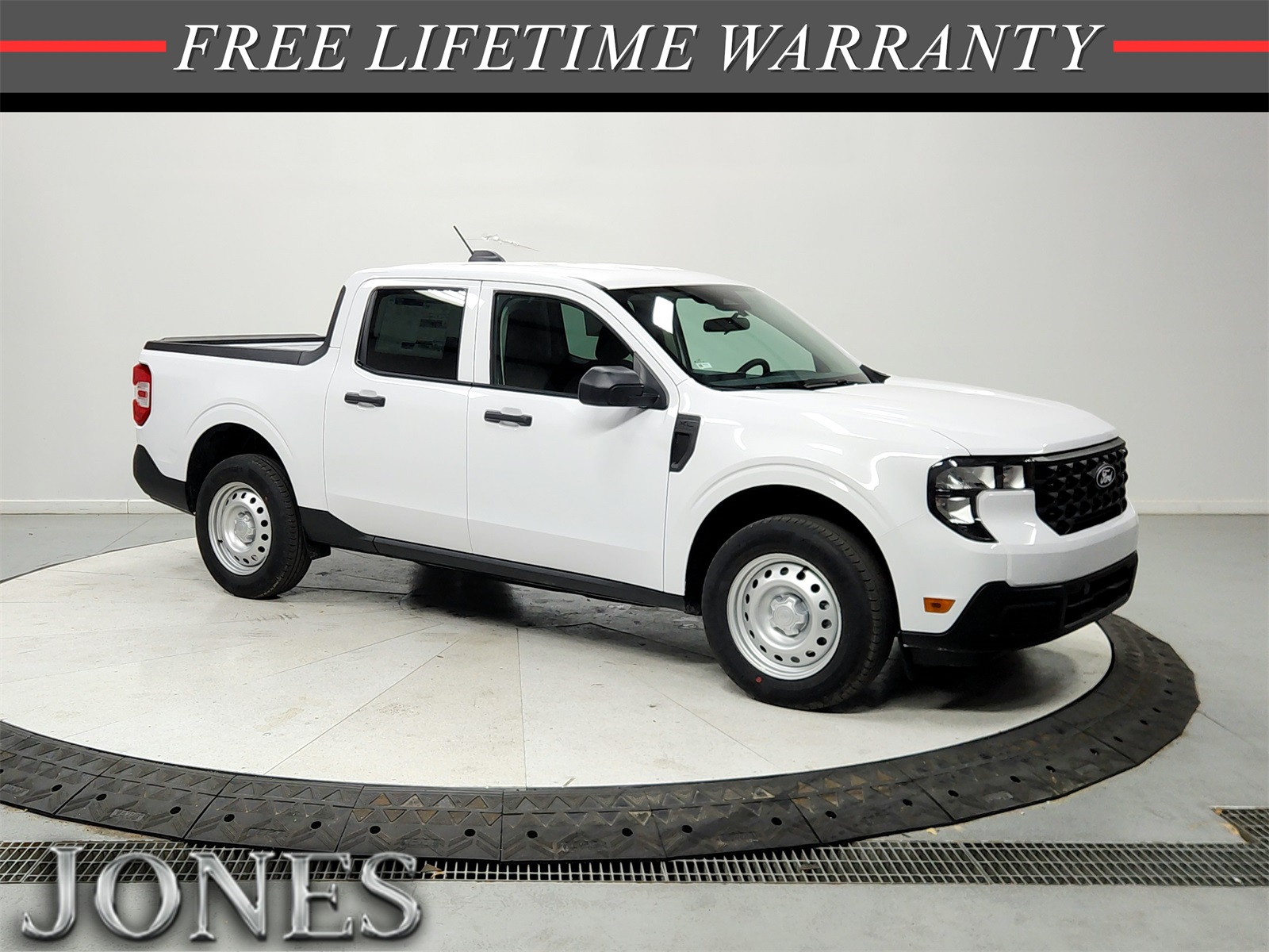 2025 Ford Maverick XL's photo