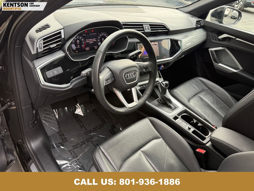 2025 Audi Q3 S line Premium photo 30