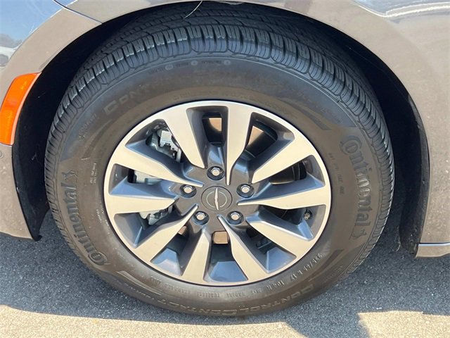 2022 Chrysler Pacifica Hybrid Limited photo 9