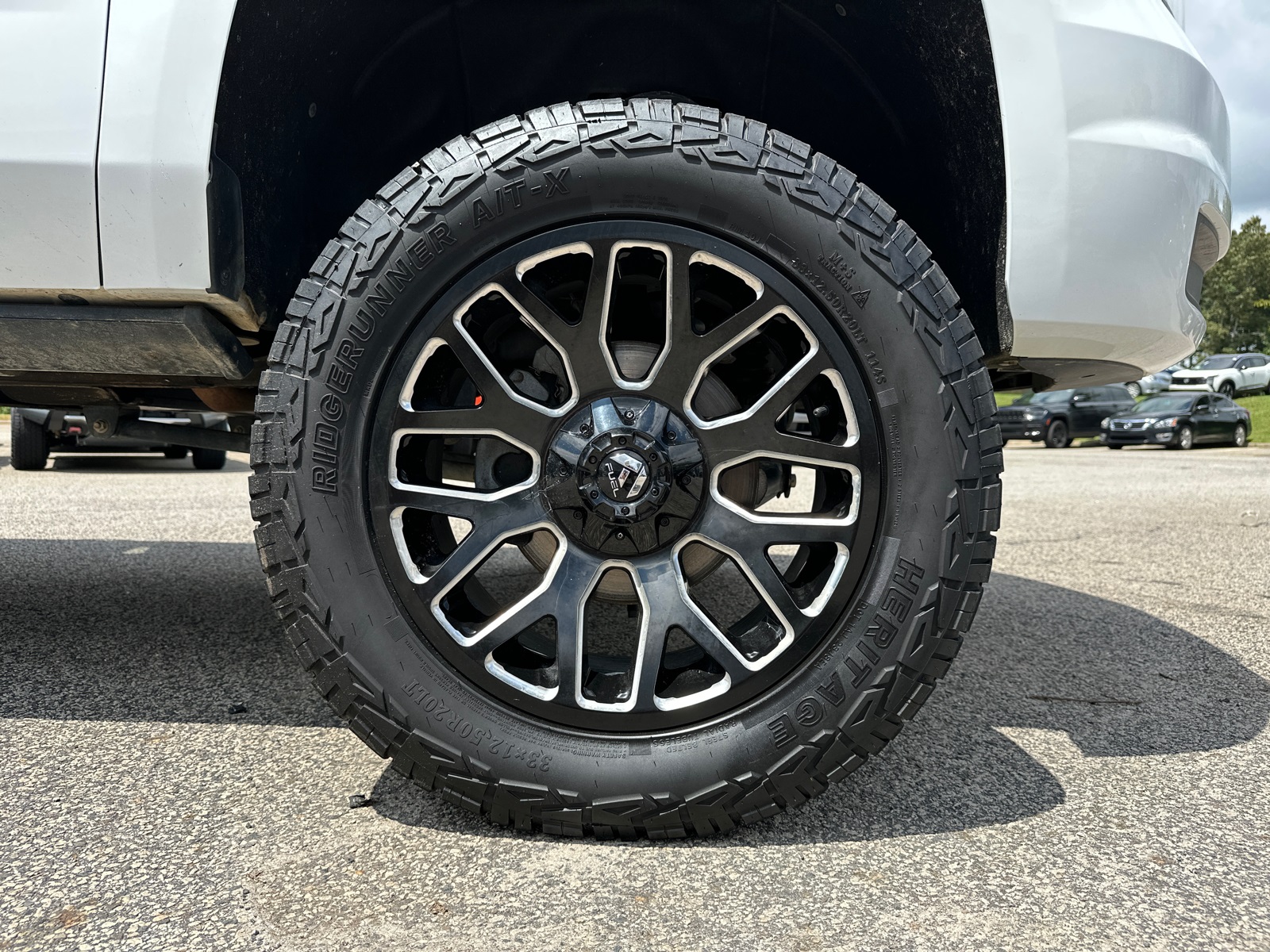 2019 Chevrolet Tahoe LT photo 12