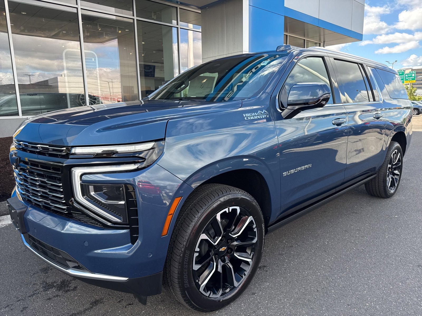 2026 Chevrolet Suburban High Country photo 2