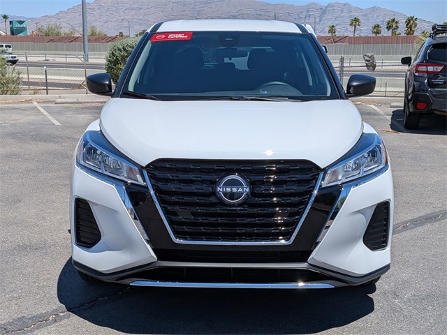 2025 Nissan Kicks Play S photo 4