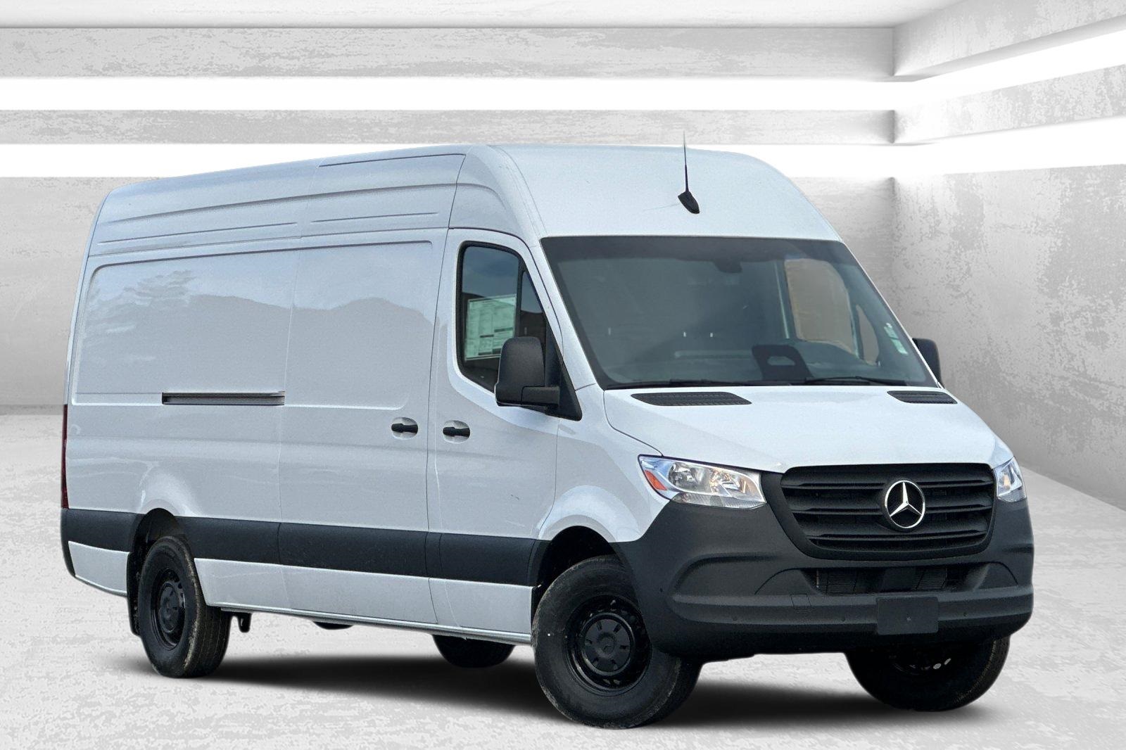 2025 Mercedes-Benz Sprinter Cargo Van Base's photo