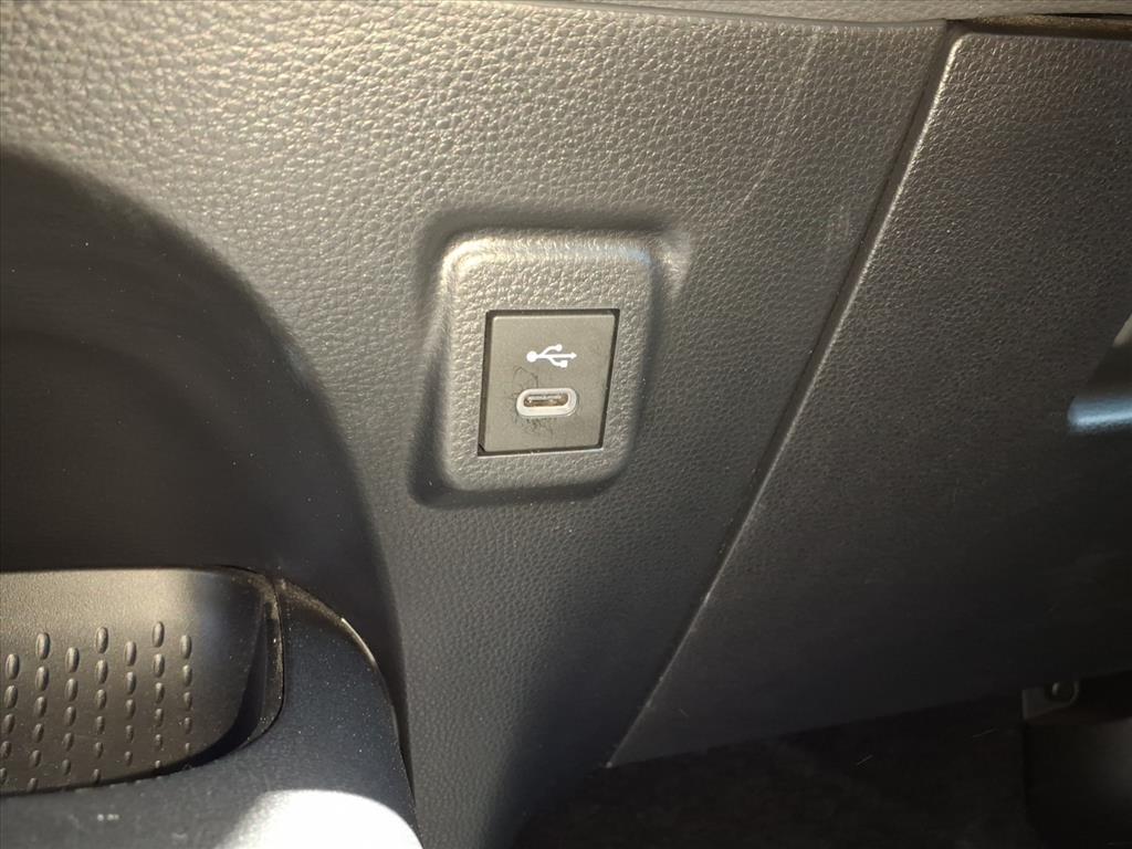 2023 Toyota Corolla Hybrid LE photo 19