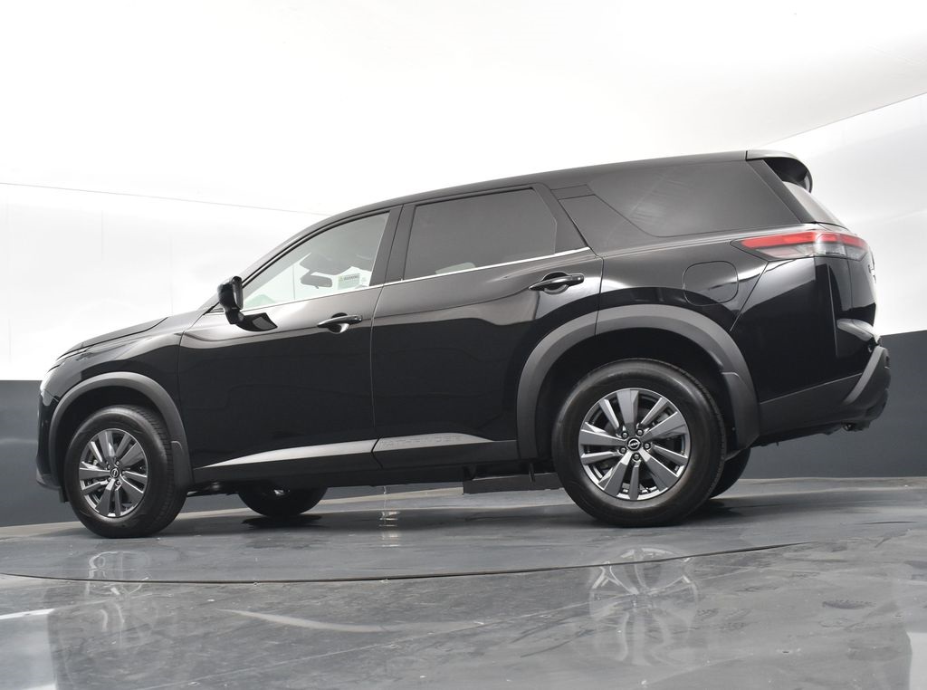 2025 Nissan Pathfinder S photo 37