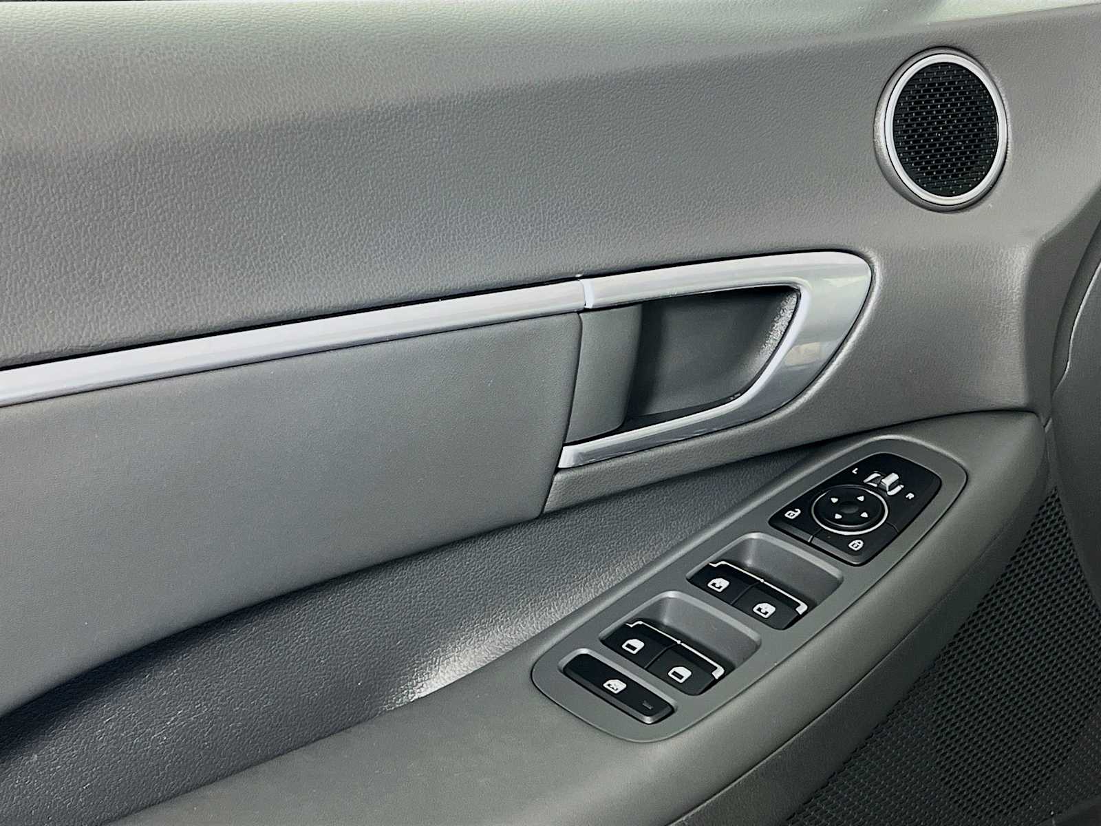 2020 Hyundai Sonata SEL photo 16