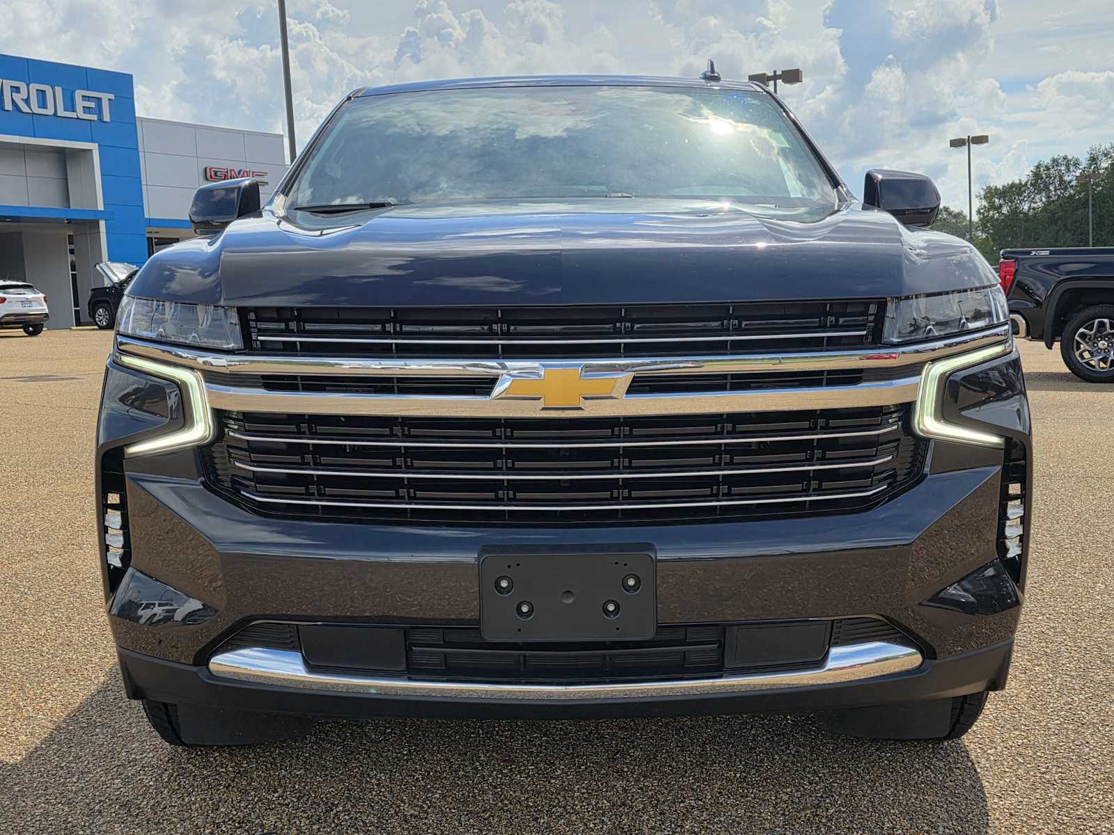 2024 Chevrolet Tahoe LT photo 2