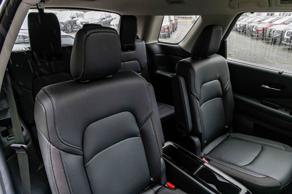 2025 Nissan Pathfinder SL photo 19