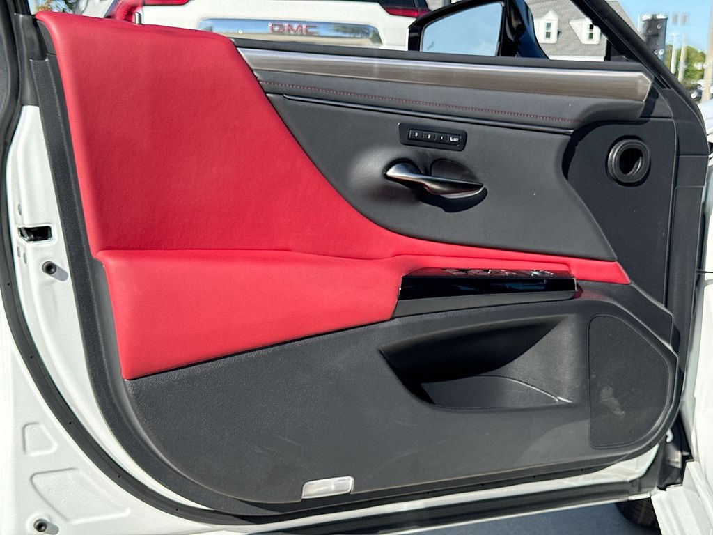 2024 Lexus ES 350 F SPORT Handling photo 16