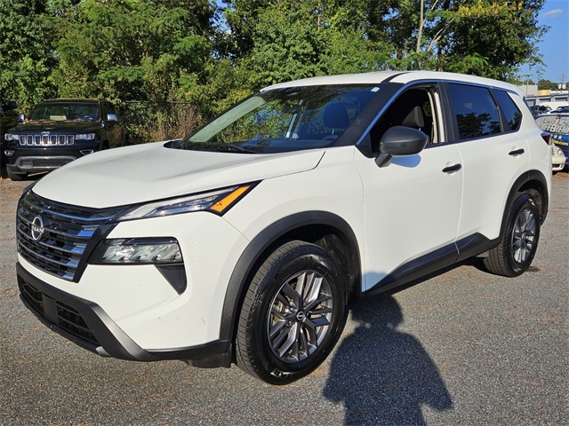 2024 Nissan Rogue S photo 3