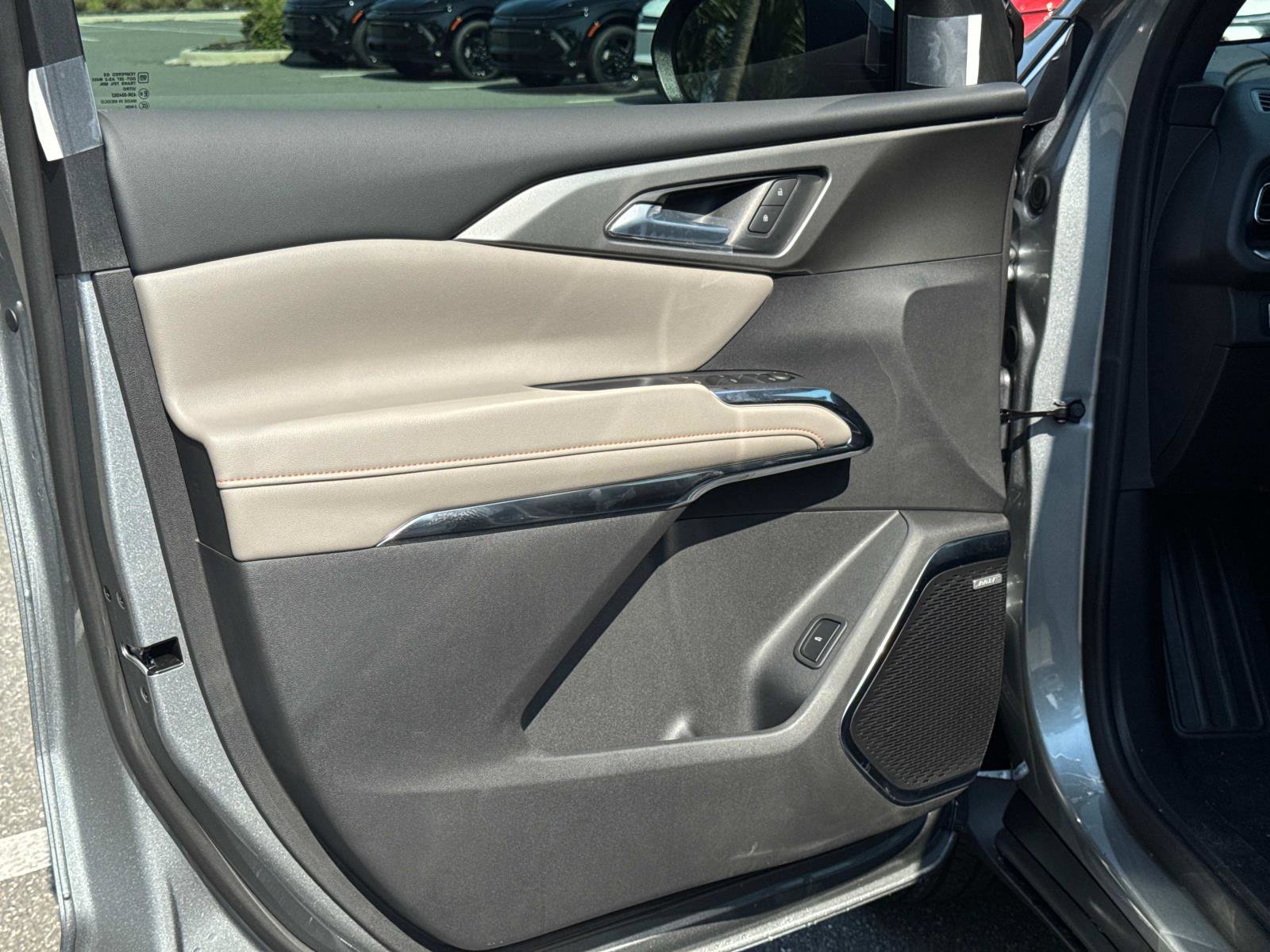 2026 Chevrolet Traverse LE photo 17