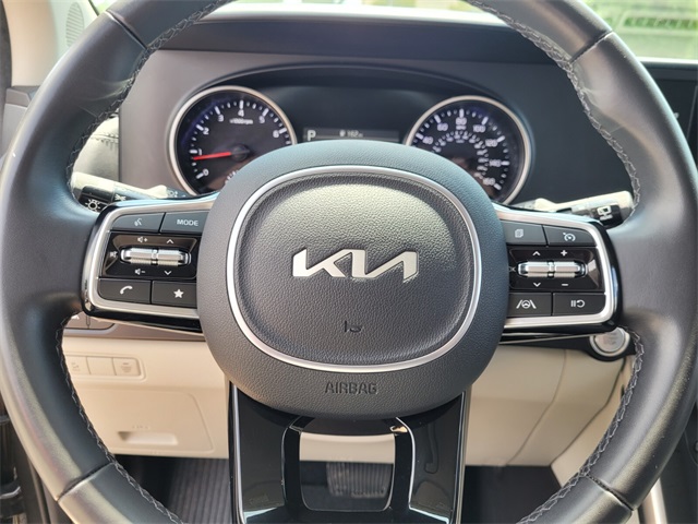 2024 Kia Carnival LX photo 21