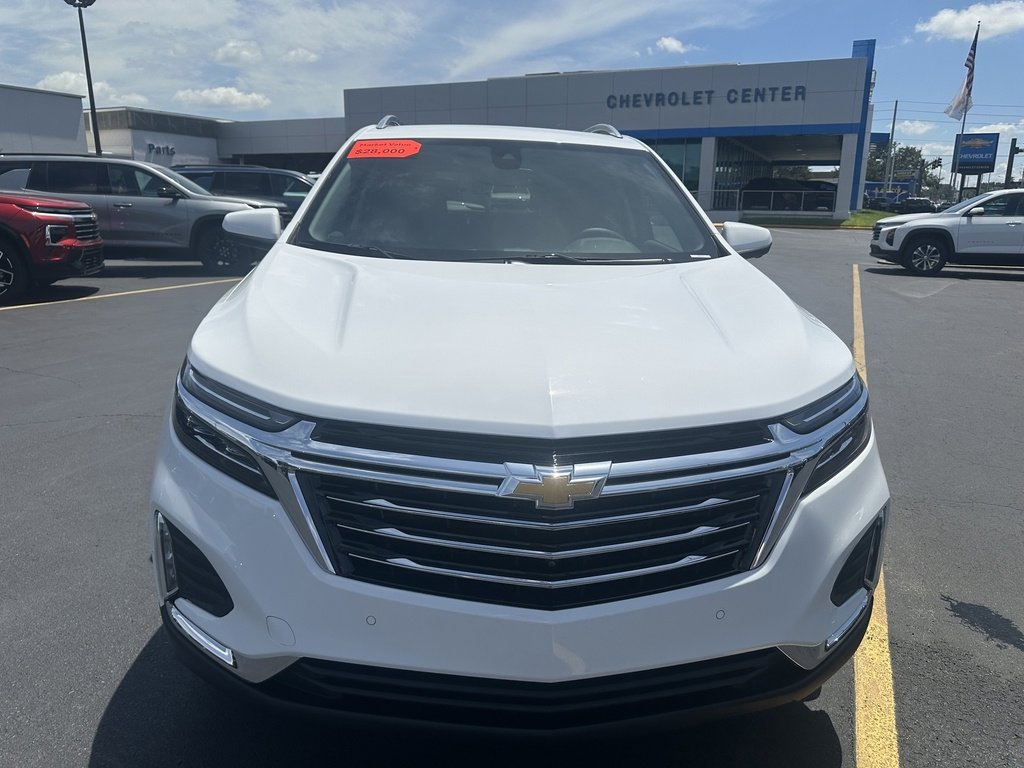 Used 2024 Summit White Chevrolet Premier image 3