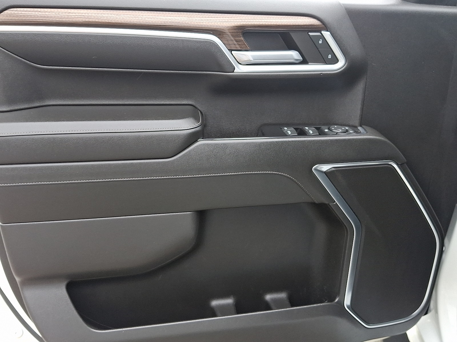2022 Chevrolet Silverado 1500 LT photo 12