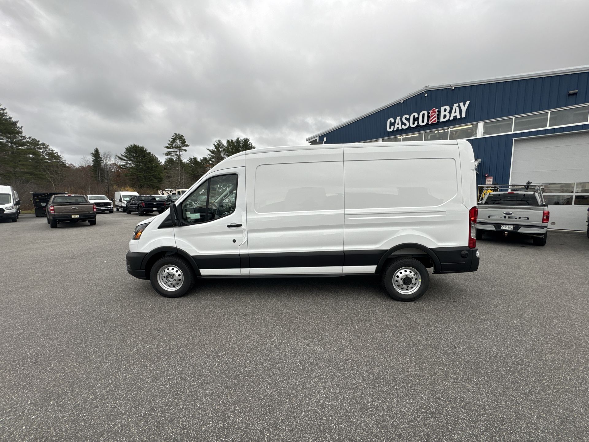 2026 Ford Transit Van Base's photo