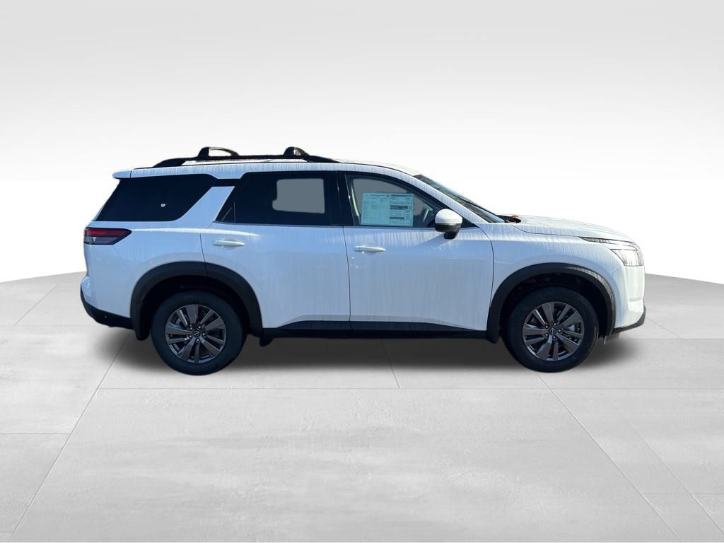 2025 Nissan Pathfinder SV photo 3