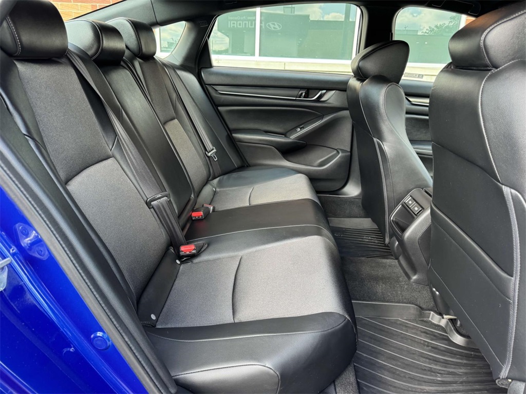 2022 Honda Accord Sport photo 16