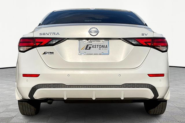 2020 Nissan Sentra SV photo 6