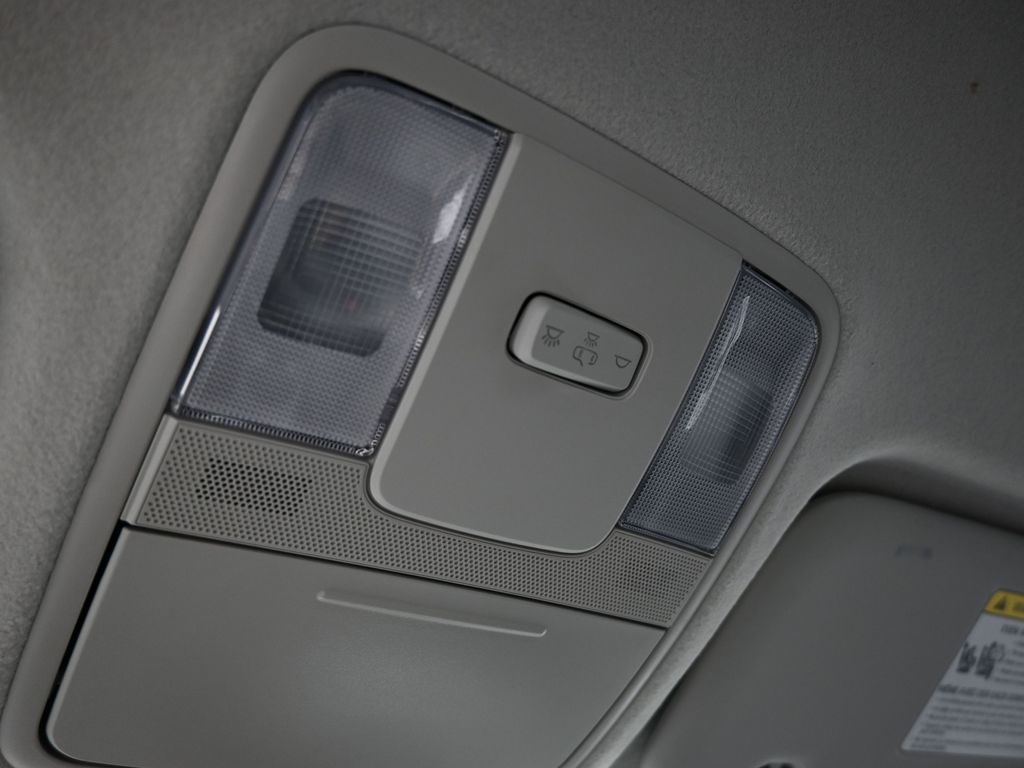 2023 Kia Forte LXS photo 3