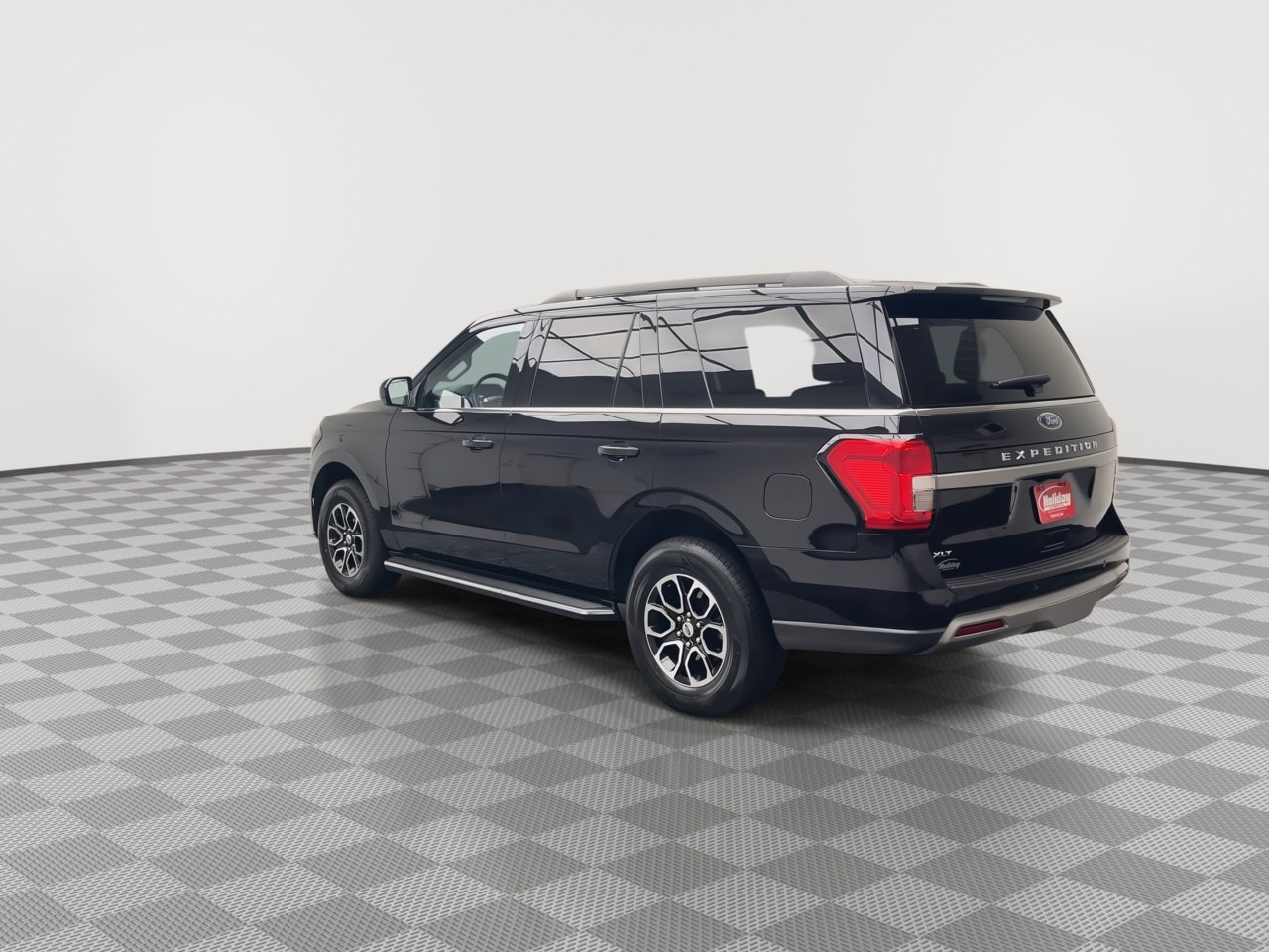 2023 Ford Expedition XLT photo 2
