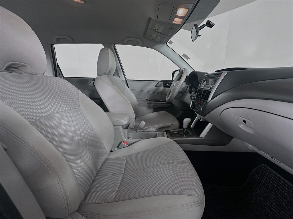 2012 Subaru Forester 2.5X photo 7