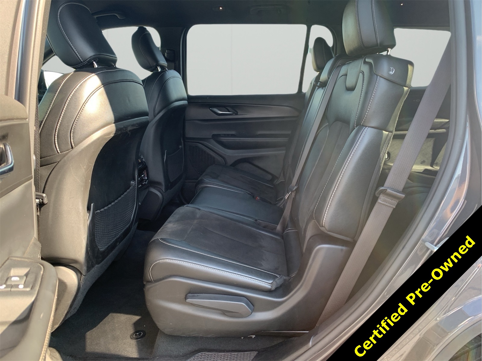 2024 Jeep Grand Cherokee Altitude photo 21