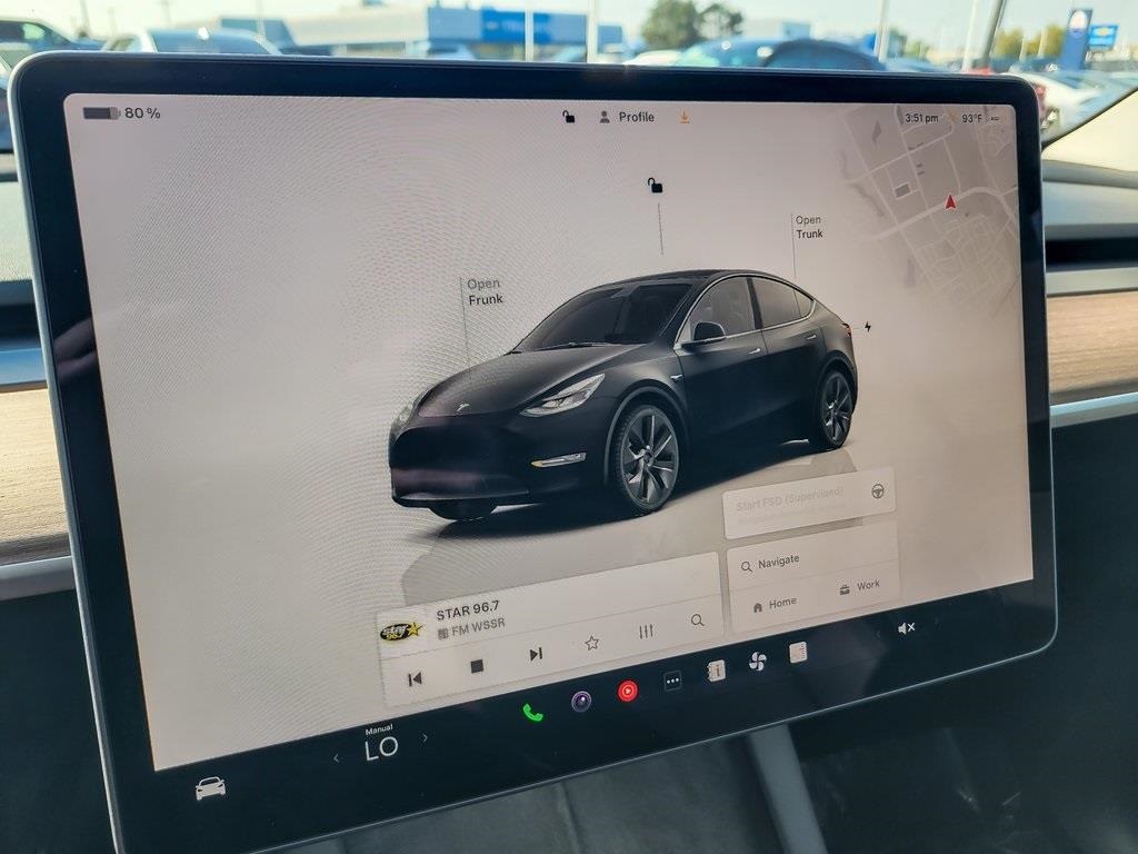 2025 Tesla Model Y Long Range photo 11