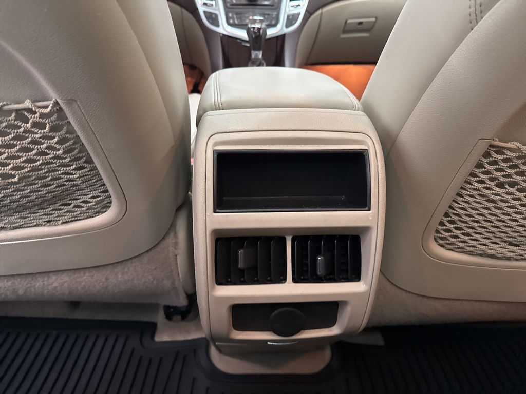2012 Cadillac SRX Luxury photo 22